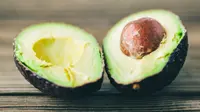 Seorang blogger baru-baru ini menyarankan untuk mengonsumsi biji avokad untuk meningkatkan kesehatan tubuh.