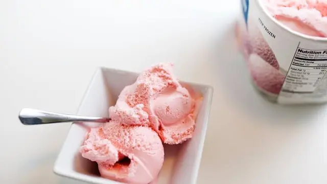 [Bintang] Ilustrasi Es Krim