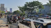 Suasana Jalan Raya Margonda Kota Depok yang telah dipadati kendaraan. (Liputan6.com/Dicky Agung Prihanto)