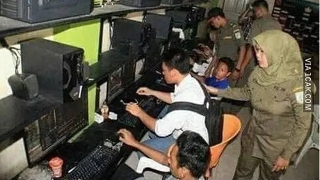 6 Momen Apes saat Terciduk Ini Bikin Geleng Kepala