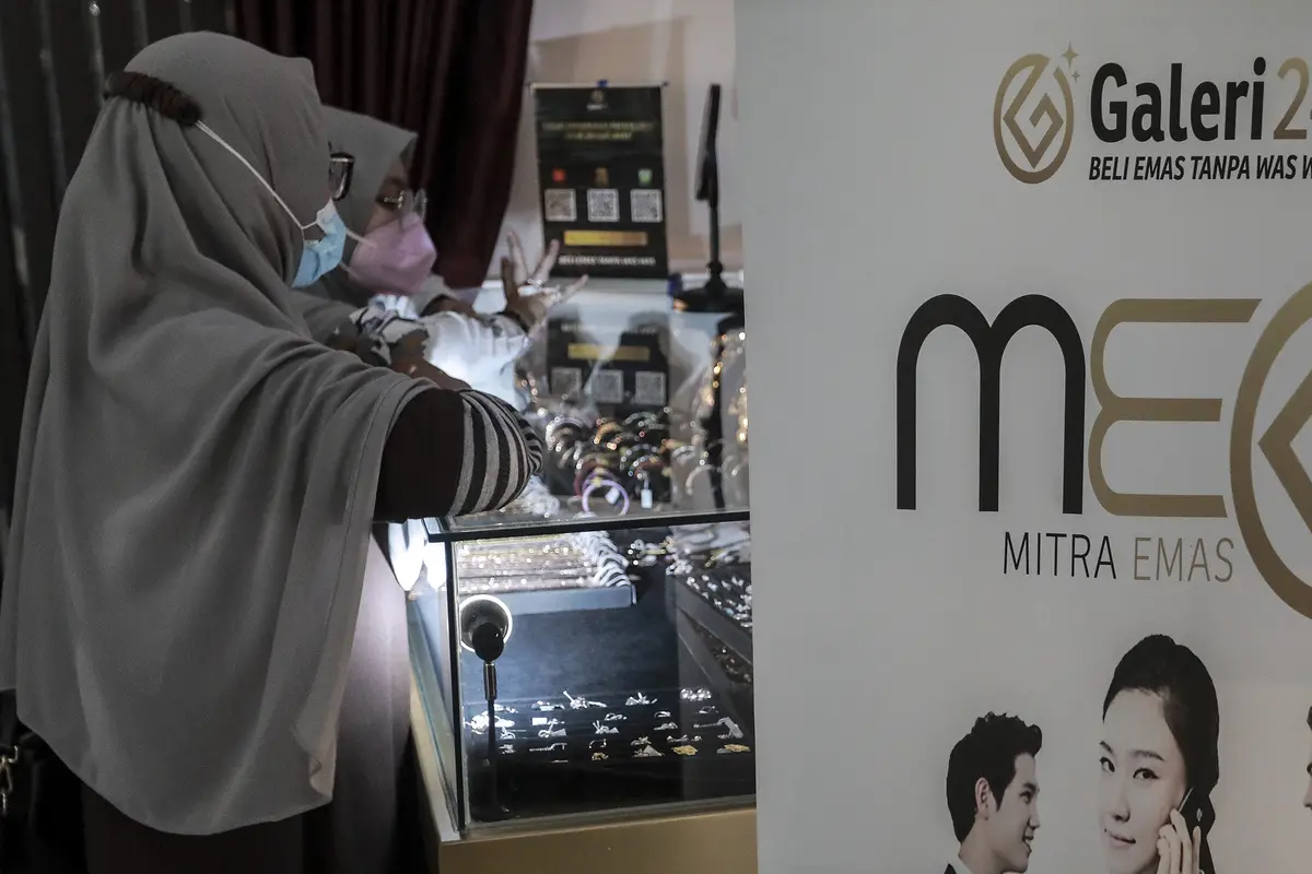 FOTO: Harga Emas Antam Naik Menjadi Rp 937.000 per Gram