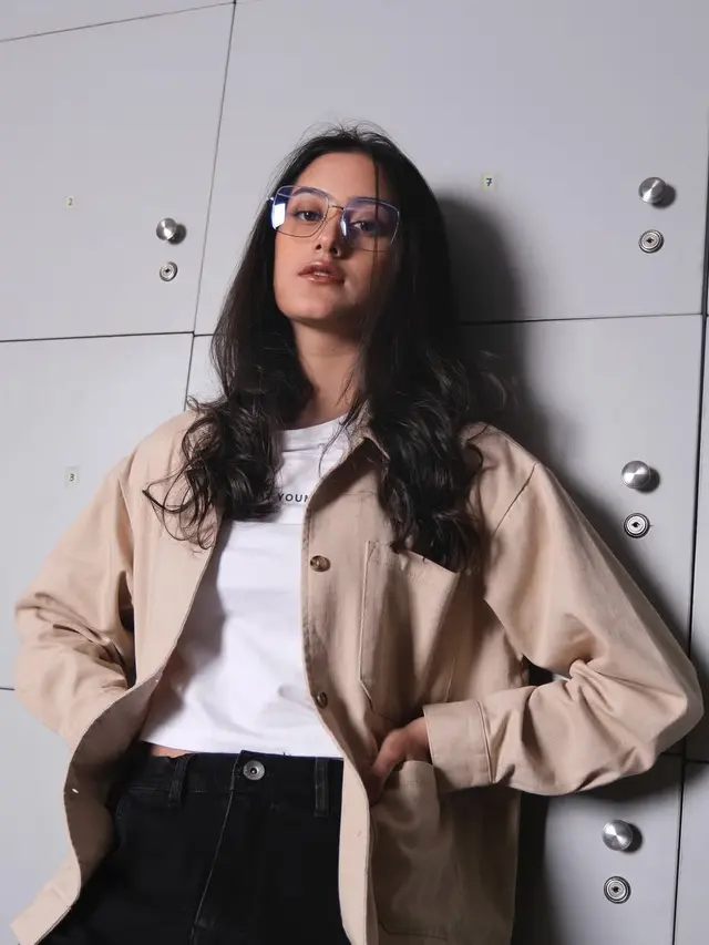 6 Potret Raia Wahab Anak 'Mbak Yul' yang Kini Jadi Model, Finalis Gadis Sampul 2020