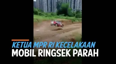 Ketua MPR RI Bambang Soesatyo terlibat kecelakaan parah saat mengikuti balapan rally bersama pembalap Sean Gelael. Insiden terjadi di acara balap Sprint Rally 2021 di Meikarta, Bekas hari Sabtu (27/11). Bagaimana kondisi Bamsoet?