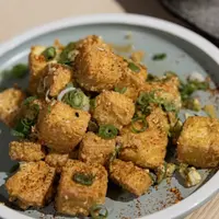 Ilustrasi camilan dari tahu/Photo bu Lee Milo on Unsplash