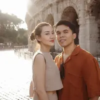 Lihat di sini tampilan pasutri baru Thariq Halilintar dan Aaliyah Massaid saat honeymoon di Roma. [@thariqhalilintar/@aaliyah.massaid].