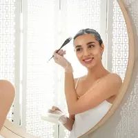 Malas Pergi Ke Salon? Ini Tips Mewarnai Rambut Sendiri Di Rumah / copyright shutterstock