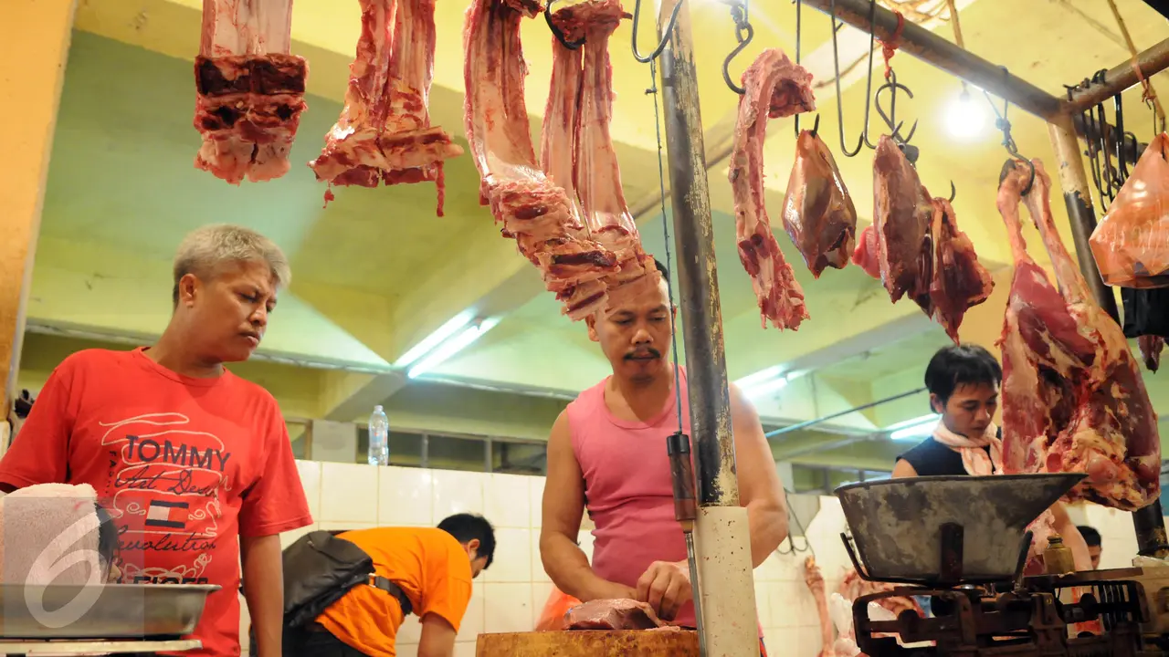 Daging impor cenderung mudah hancur apabila direbus, sedangkan untuk daging lokal lebih kenyal.