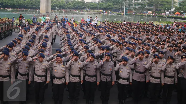 20160501-Ribuan petugas Dikerahkan untuk Amankan May Day 2016 di Jakarta