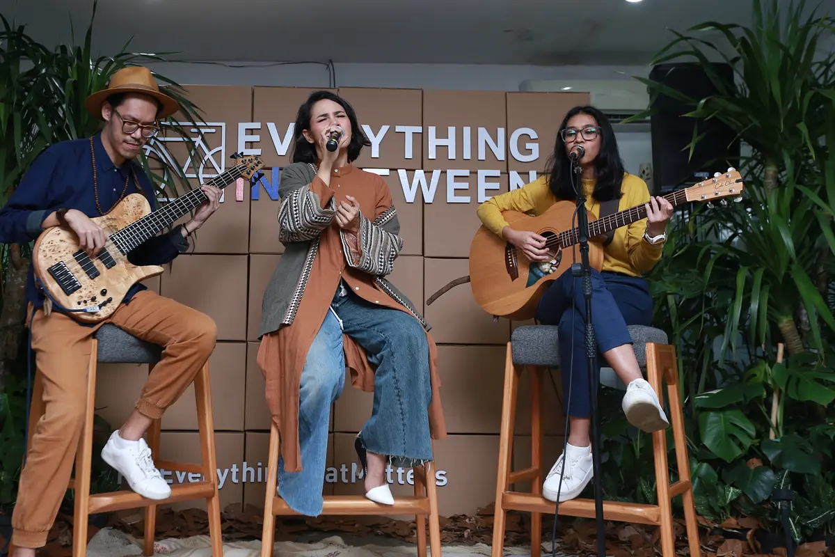 [Fimela] Andien Aisyah-Endah & Rhesa