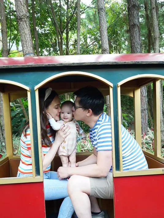 Shandy Aulia (Instagram/missclaireherbowo)