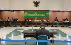 Mantan Ketua PN Kudus Dipecat Usai Tilap Duit Lelang Rp 2 Miliar