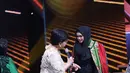 Kebahagiaan Siti Nurhaliza bertambah. Di ultahnya, ia bisa menghibur para penggemar dengan tembang-tembang hits dalam acara Golden Memories Internasional. (Nurwahyunan/Bintang.com)