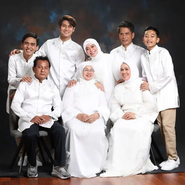 Keluarga Rizky Billar dan Lesti Kejora