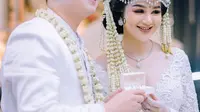 Potret Pernikahan Hana Hanifah Pakai Adat Sunda (Sumber: Instagram/egha.makeup)