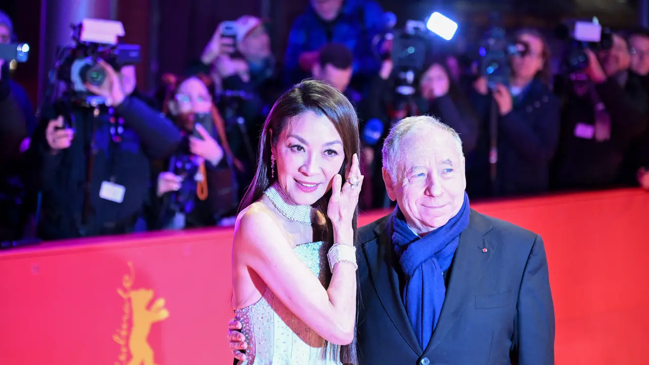 Michelle Yeoh dan suaminya, Jean Todt. (RALF HIRSCHBERGER / AFP)