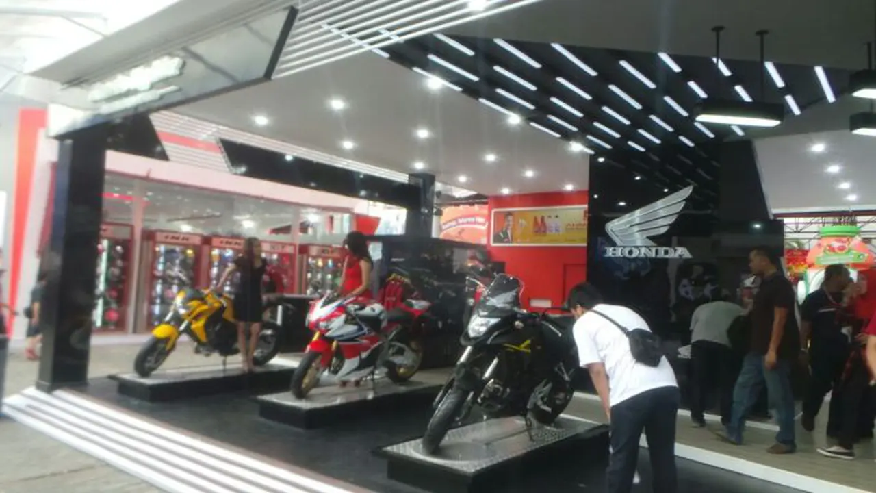 Empat Moge Honda Sihir Pengunjung Jakarta Fair Kemayoran