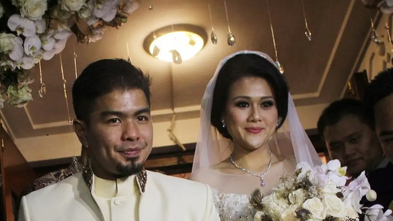 6 Foto Lawas Bams Eks Samsons dan Istri saat Menikah, Jadi Kenangan Manis
