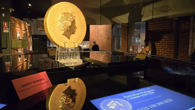 Menilik Koin Emas Satu Ton Bergambar Ratu Elizabeth II di Perth Mint, Australia, Berapa Harganya?