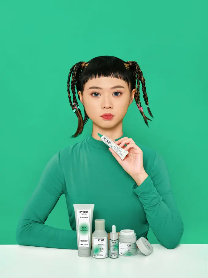 Atasi Jerawat dan Bekas Jerawat dengan Skincare Routine Anti Ribet