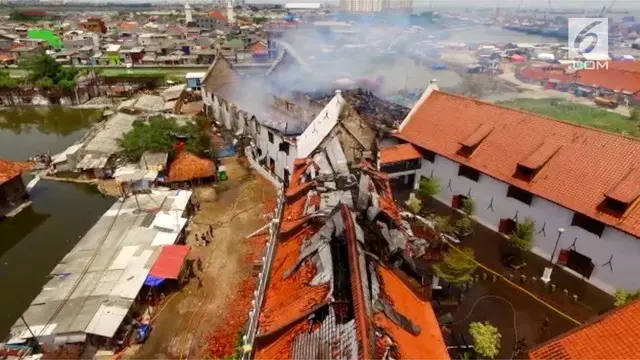 Pantauan udara Museum Bahari usai kebakaran hebat yang terjadi Selasa (16/1/2018) siang. Museum Bahari selesai direnovasi pada November 2017 lalu.