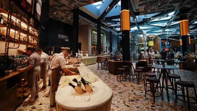 Starbucks Buka Gerai Kopi di Italia