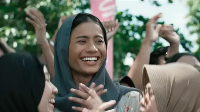 Putri Intan sebagai Rusmiati dalam film Kuyank. (Foto: Dok. DHF Entertaiment)