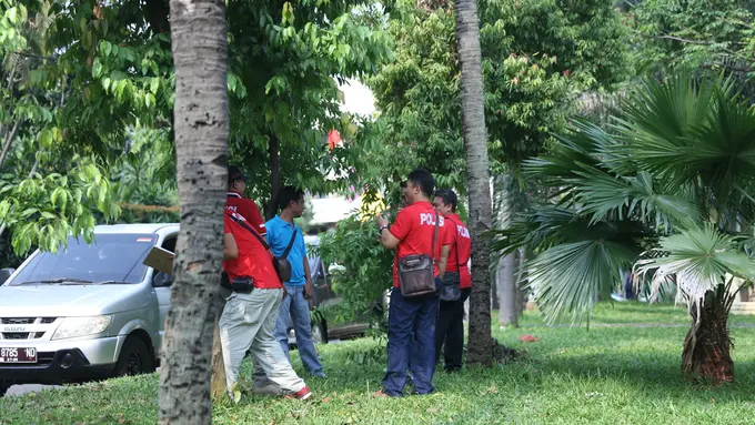 [Bintang] Gatot Brajamusti