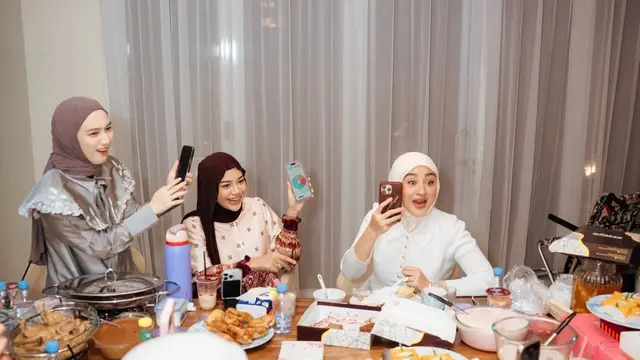 Geng artis mamayu bukber bareng. (credit:instagram.com/kesharatuliu05)