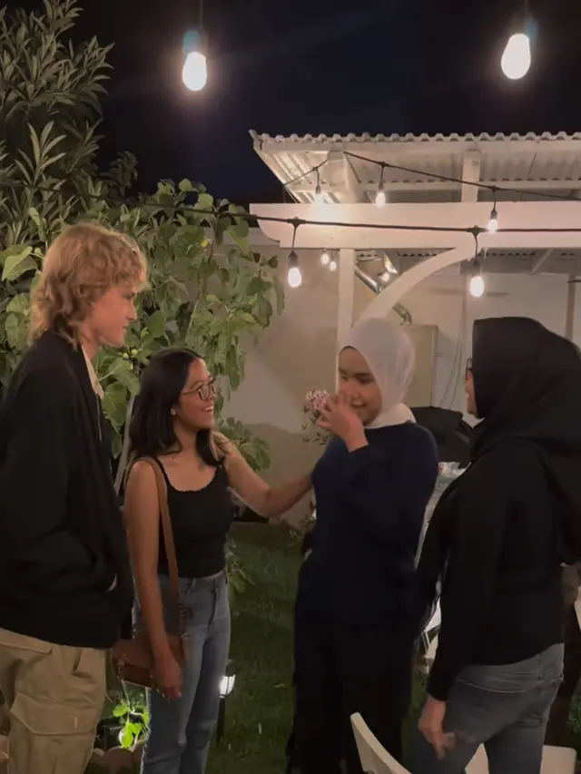 Putri Ariani dan Cinta Kuya di Amerika