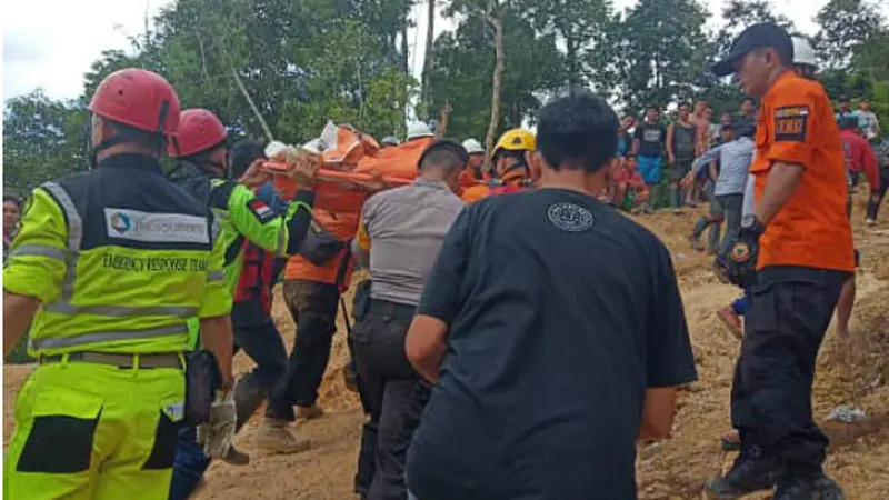 Detik-Detik Tambang Emas di Bolmong Runtuh