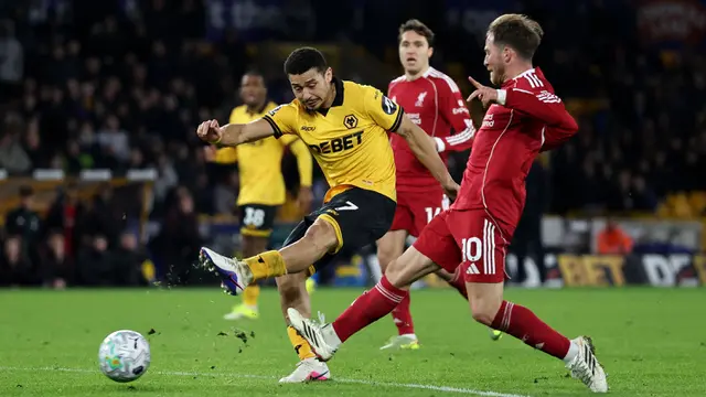 Foto: Andre Trindade Jadi Mimpi Buruk Liverpool, Pupuskan Poin The Reds pada Menit Injury Time di Liga Inggris