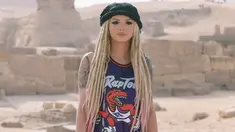 Zhavia Ward dan Zayn Malik didapuk menjadi penyanyi utama dalam soundtrack Aladdin dengan lagu A Whole New World. Tentu saja duet kedua penyanyi ini sangat mengagumkan. (Liputan6.com/IG/@zhaviaward)