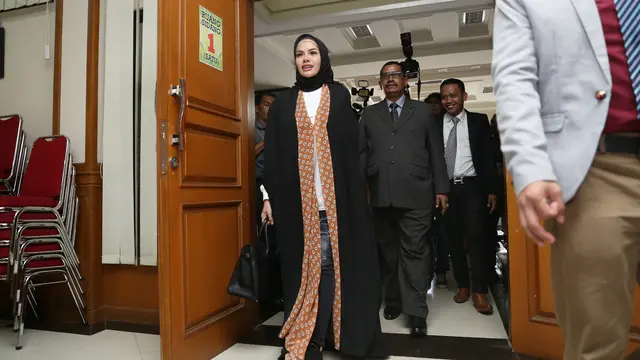 [Bintang] Nikita Mirzani