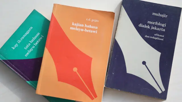 Buku Tata Bahasa Melayu Betawi