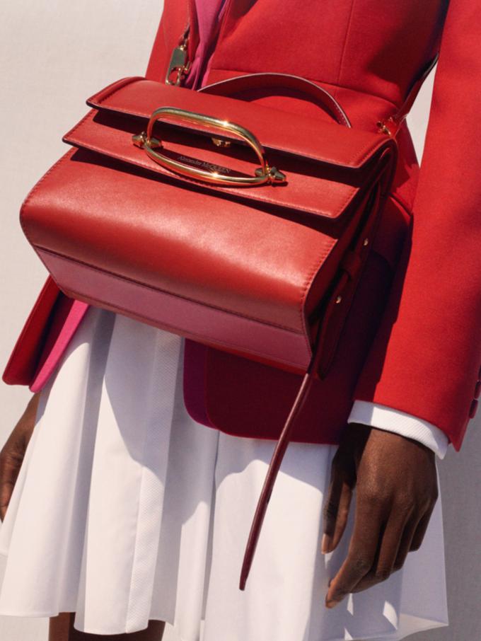 Alexander McQueen Perkenalkan Koleksi Tas Musim Terbarunya