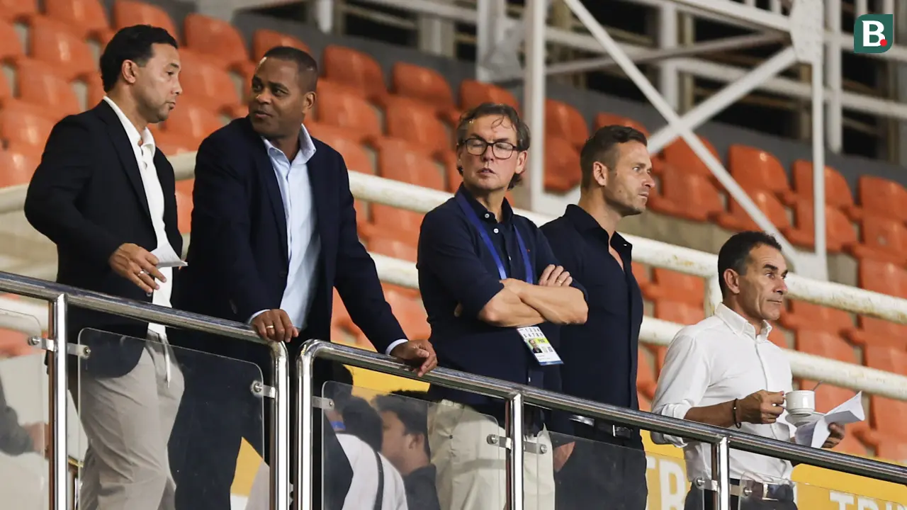 Foto: Patrick Kluivert dan Erick Thohir Kompak Nonton Dewa United Vs Persija, Pantau Pemain Timnas Indonesia