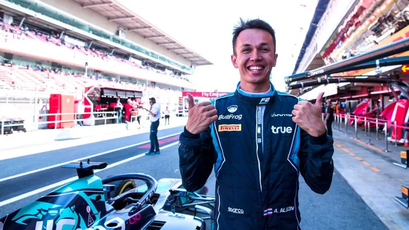 Alexander Albon, pembalap asal Thailand yang bakal tampil di Formula 1 musim depan