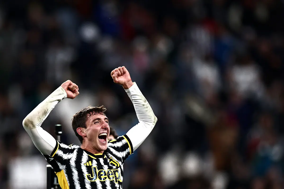 Selebrasi Andrea Cambiasso saat mencetak gol perdana untuk Juventus