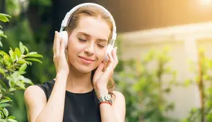 Tips Merancang Playlist Terapi untuk Atasi Mood Swing dan Tingkatkan Fokus Kerja