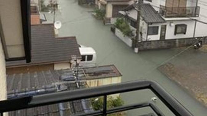Potret Banjir di Jepang Akibat Topan Hagibis, Bersih dan Bebas Sampah. (Sumber: Twitter/@kii_xs)