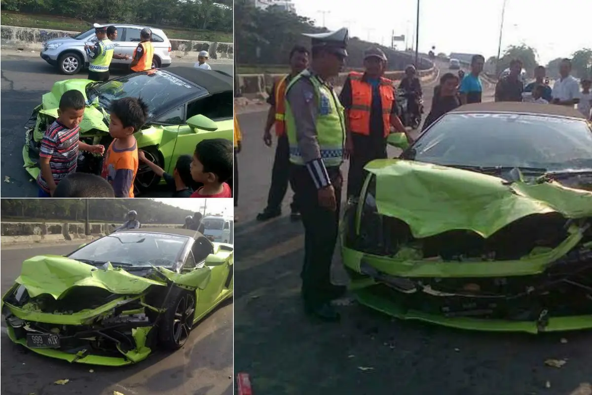 Lamborghini Remuk Tabrak Mobil Boks, Hotman Paris Selamat