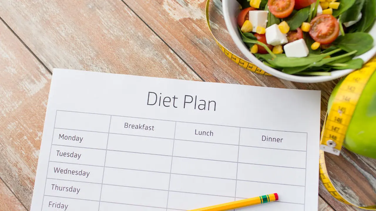 Kiat Turunkan Berat Badan Tanpa Diet dan Olahraga