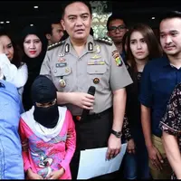Akhirnya pemilik akun penjual anak Ruben Onsu dan Ayu Ting Ting tertangkap setelah kepolisian melakukan penyelidikan selama sebulan. Sementara ini, kepolisian masih menangkap pelaku tunggal, dan akan mengembangkan penyelidikan.
