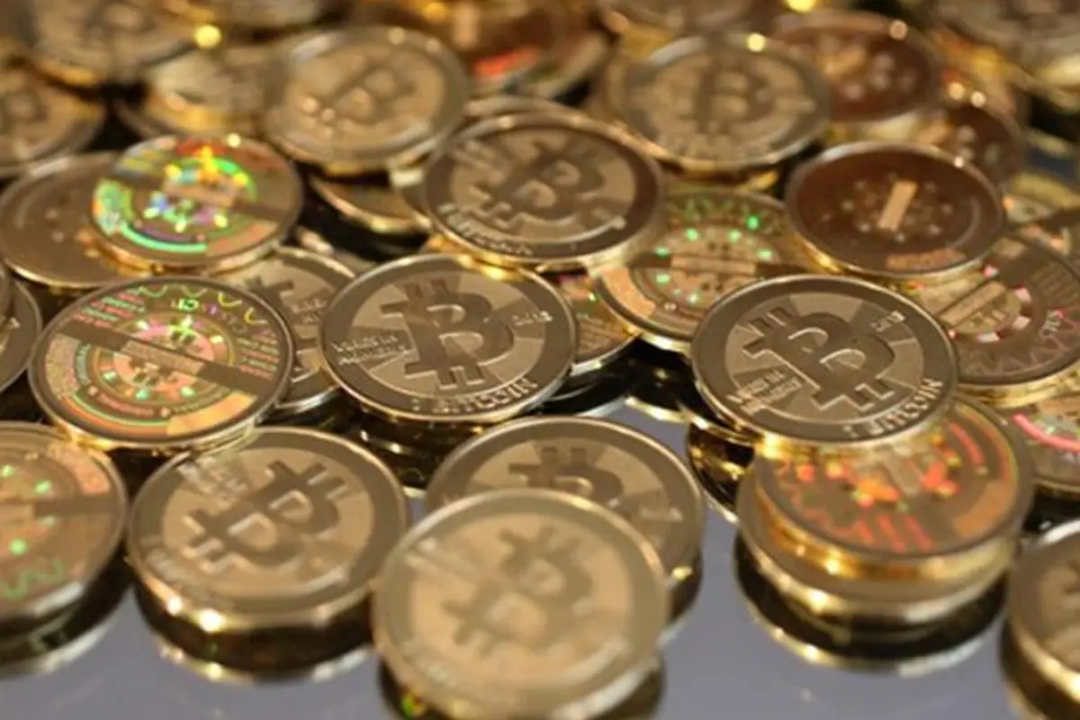 multi-bitcoin-4-140217c.jpg