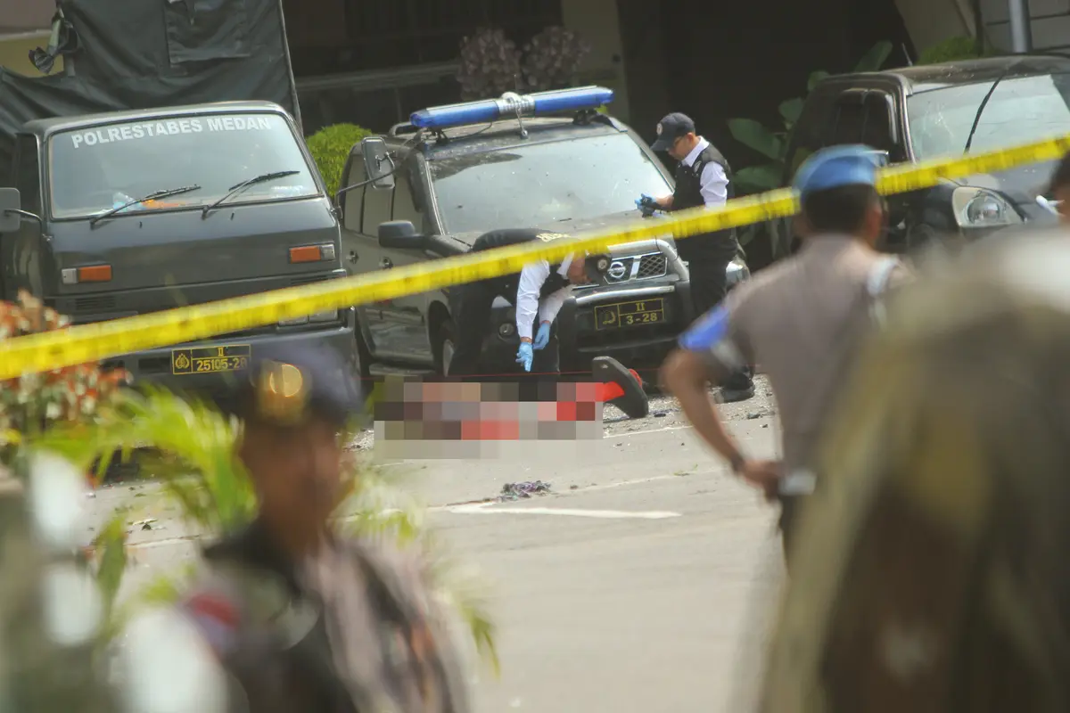 Teror Bom Bunuh Diri di Mapolrestabes Medan