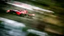 Pembalap Avalanche Andretti, Jake Dennis memacu mobilnya saat balapan Jakarta E-Prix 2023 round-11 di Jakarta International E-Prix Circuit, Ancol, Jakarta, Minggu (04/06/2023). (Bola.com/Bagaskara Lazuardi)