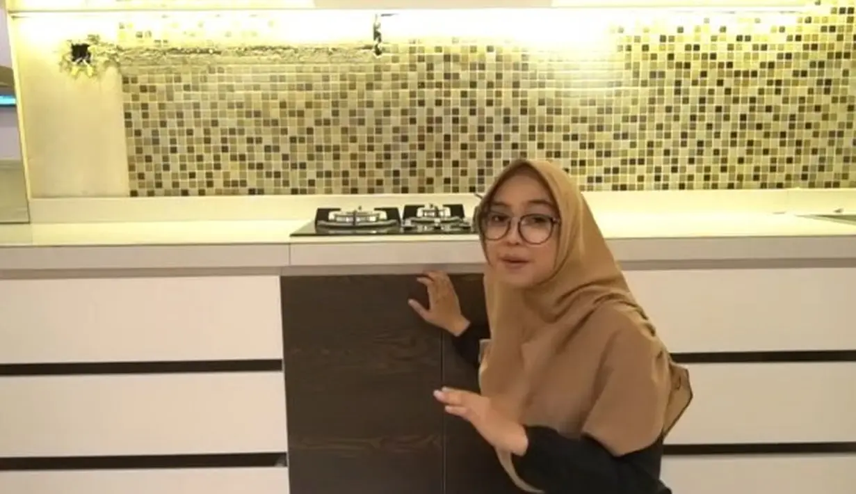 (Instagram/riaricis1795)