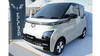 Wuling EV mengikuti showcase Kendaraan Bermotor Listrik (KBL) dan peresmian Stasiun Pengisian Kendaraan Listrik Umum (SPKLU) di Destinasi Pariwisata Super Prioritas (DPSP) Borobudur, Magelang, Jawa Tengah