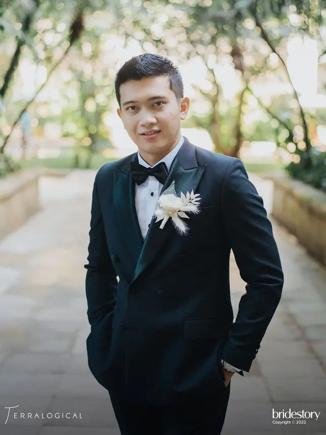 Demas Narawangsa.
