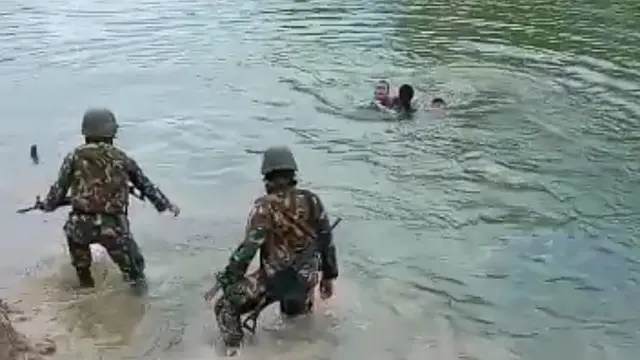 Aksi Heroik Prajurit TNI Selamatkan Anak Papua Tenggelam di Sungai